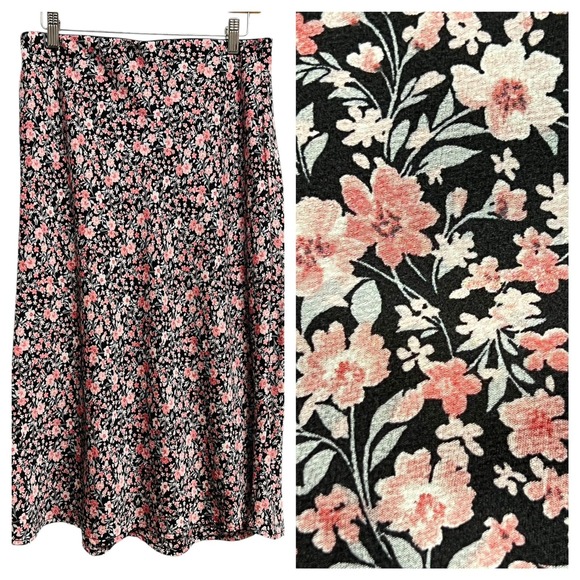 Francesca's Collections Dresses & Skirts - Francesca's Mi Ami Floral Midi Skirt Womens Large Black Pink Ditsy Feminine Boho